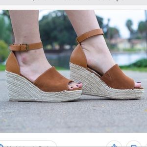 Chloe & Marc Fisher adalyn Dupe espadrille Wedge